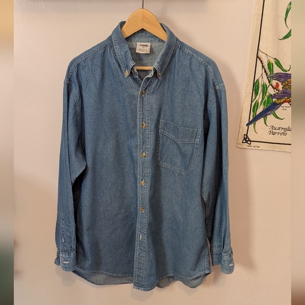 Vintage Denim Medium Wash Long Sleeve Button Down Shirt 100% Cotton Size L